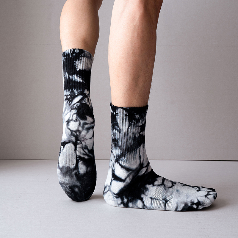 Tất thể thao cotton màu ngang bắp chân