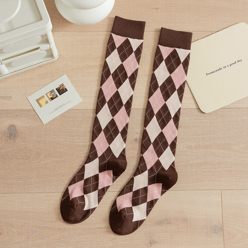 Tất cotton dài qua đầu gối họa tiết kim cương dành cho nữ